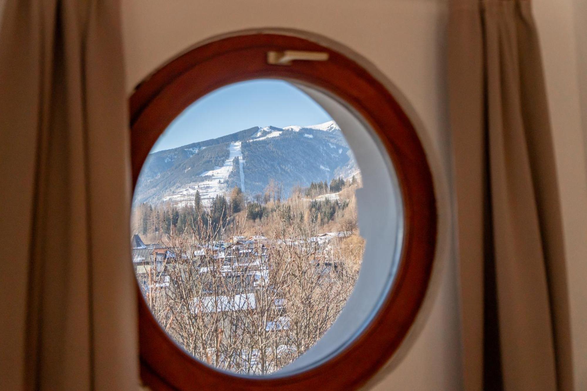 Hotel Gasthof Post บรุค อันแดร์ โกรสส์กลอคเนอร์ชตราสเซอ ภายนอก รูปภาพ