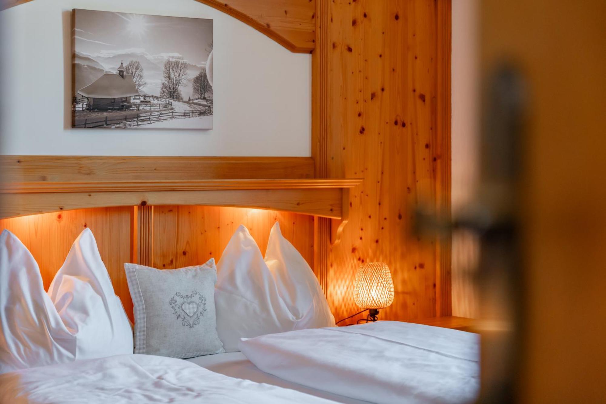 Hotel Gasthof Post บรุค อันแดร์ โกรสส์กลอคเนอร์ชตราสเซอ ภายนอก รูปภาพ